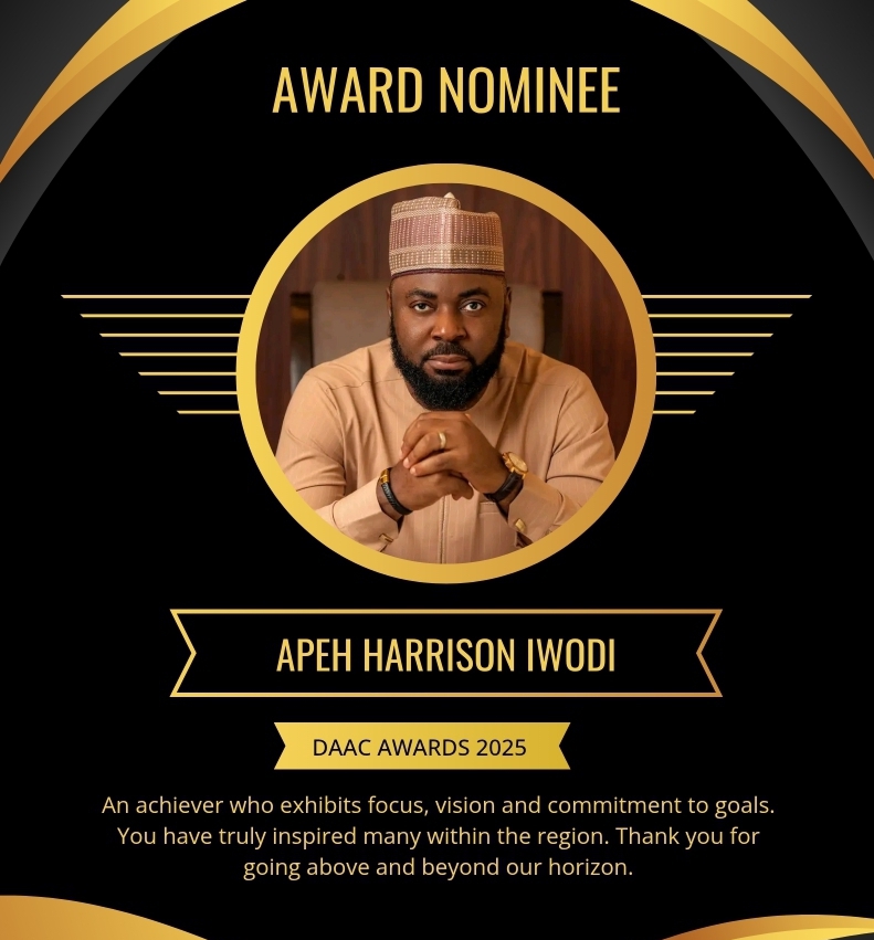 $categoryName }} nominee